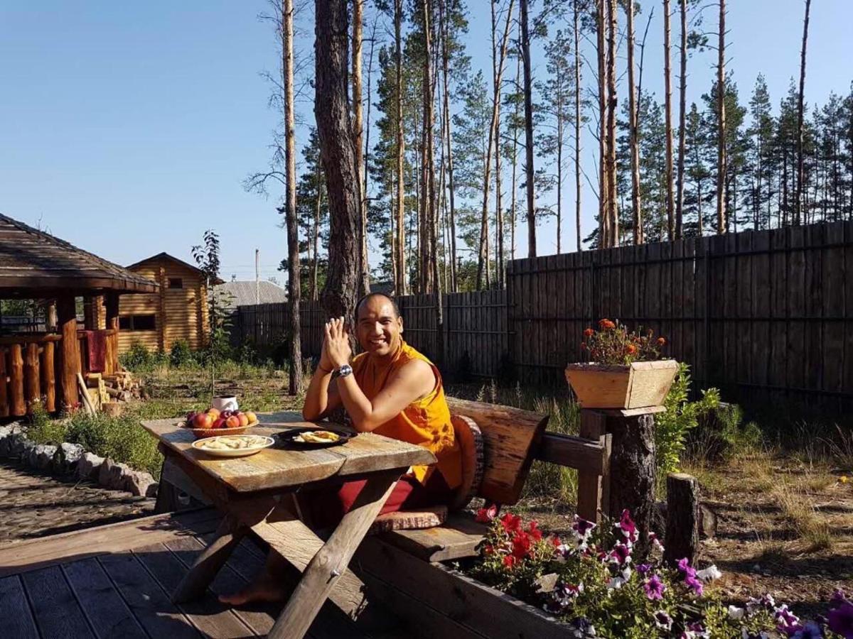 Eco Dom V Lesu Guest House Bila Krynytsia Eksteriør bilde