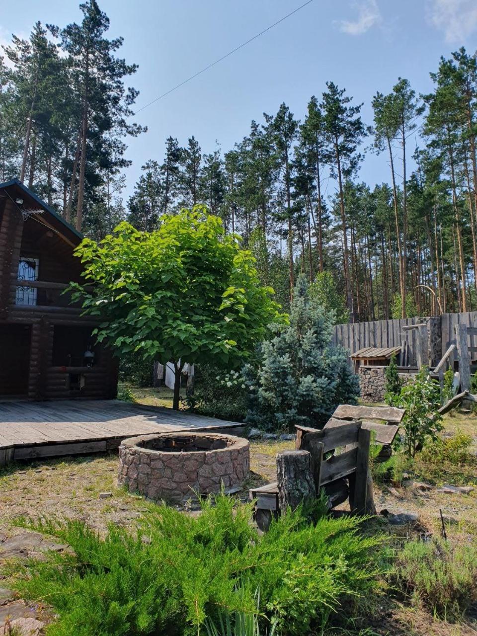 Eco Dom V Lesu Guest House Bila Krynytsia Eksteriør bilde